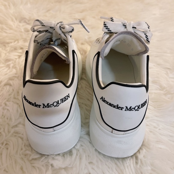 SOLD!! Alexander McQueen sneakers - Picture 2 of 11